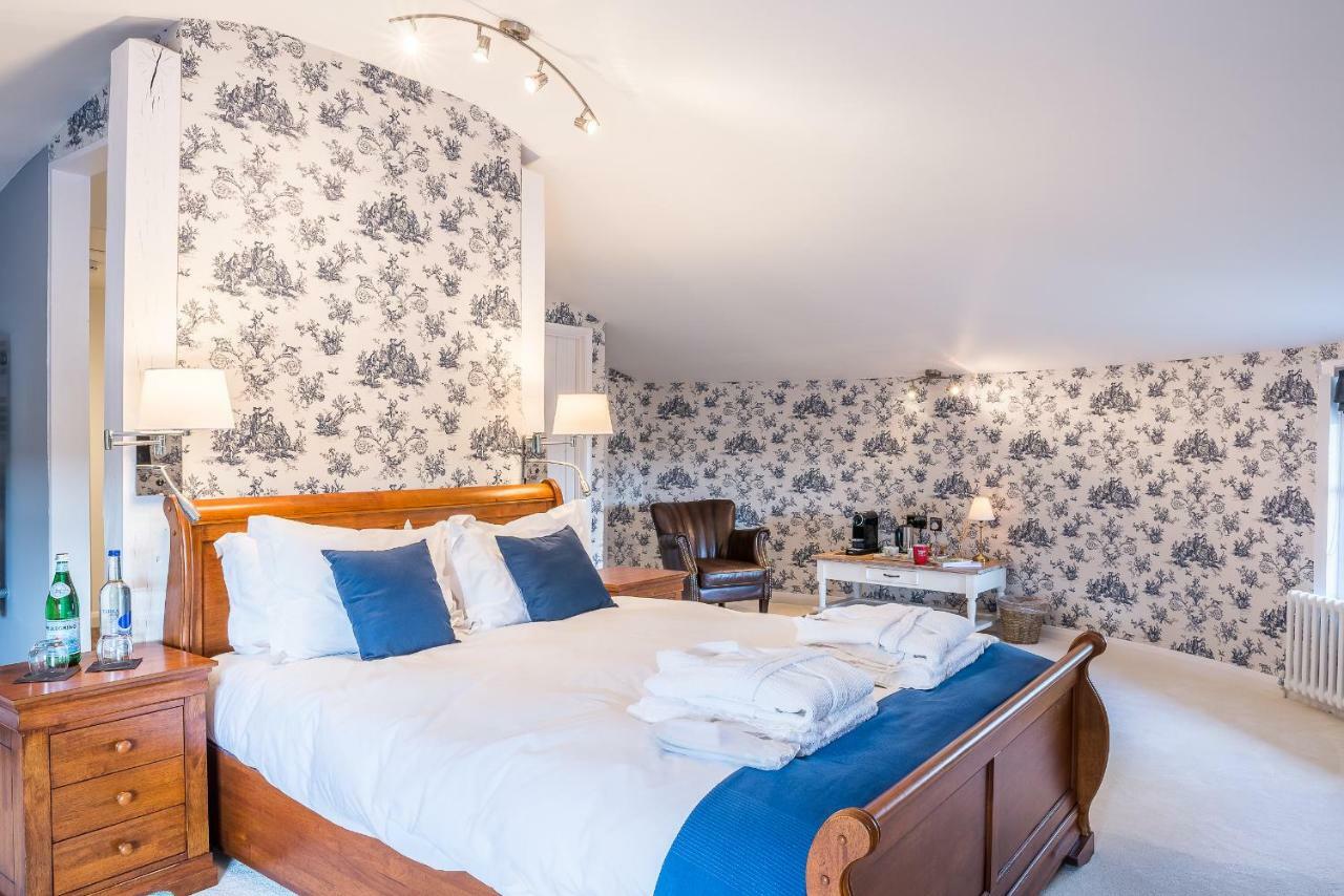 Bed and Breakfast The Windmill Chatham Green Челмсфорд Экстерьер фото